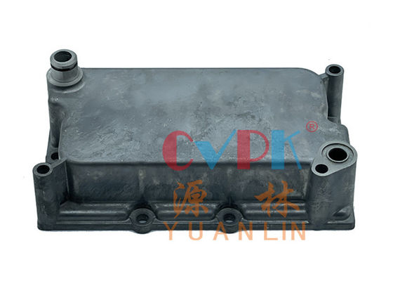 6205-61-5220 এক্সকাভেটর ডিজেল ইঞ্জিন তেল কুলার কভার 6205-61-5220 Komatsu ইঞ্জিন PC120 S4D95 এর জন্য